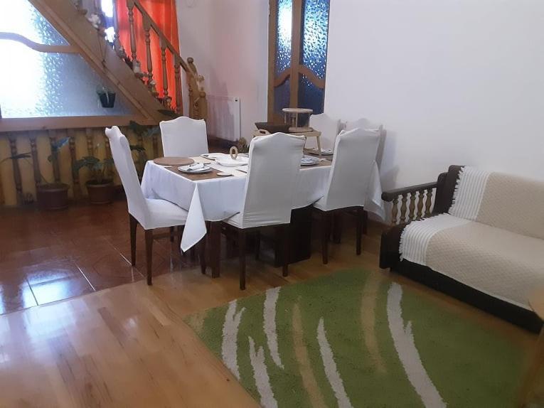 Colchis Ca777 Apartment คูทายสิ ภายนอก รูปภาพ